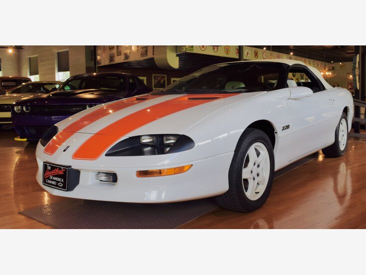 Thumbnail Photo undefined for 1997 Chevrolet Camaro Z28 Convertible